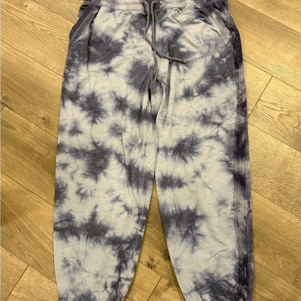 Knox Rose Blue and Gray Tie-Dye Pants